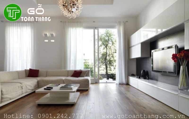 Có nên lát sàn gỗ phòng khách? Các tiêu chí chọn sàn phù hợp 2 Sàn gỗ là lựa chọn hoàn toàn phù hợp cho không gian phòng khách