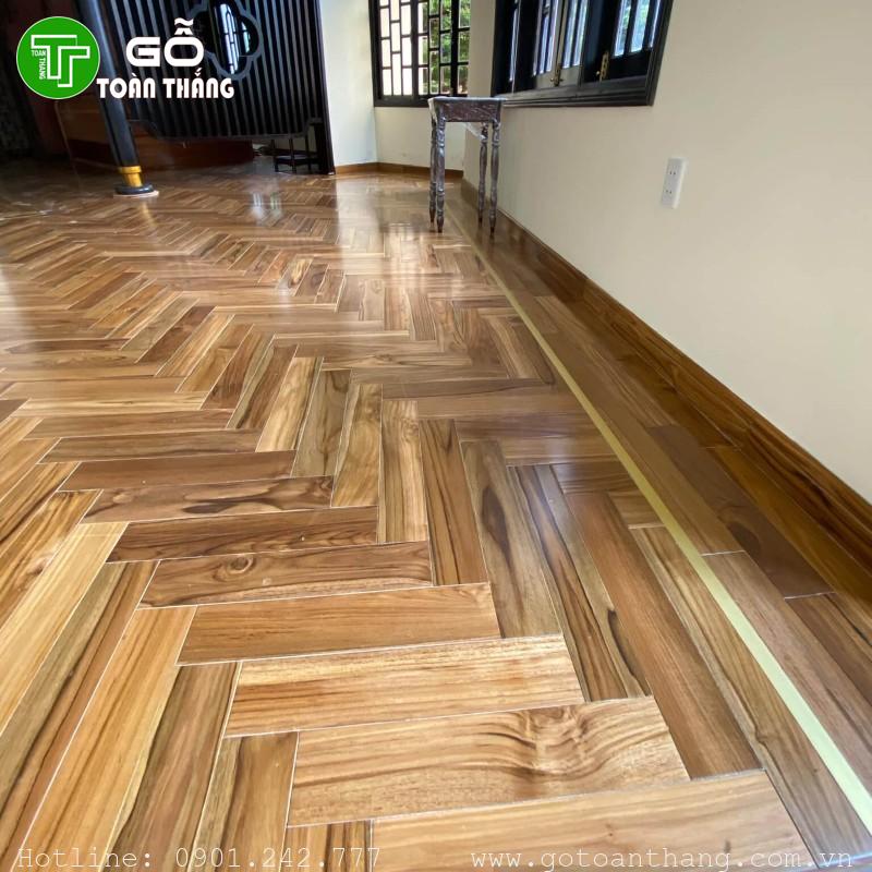 Ván sàn gỗ Teak Lào có độ chịu nước rất tuyệt vời
